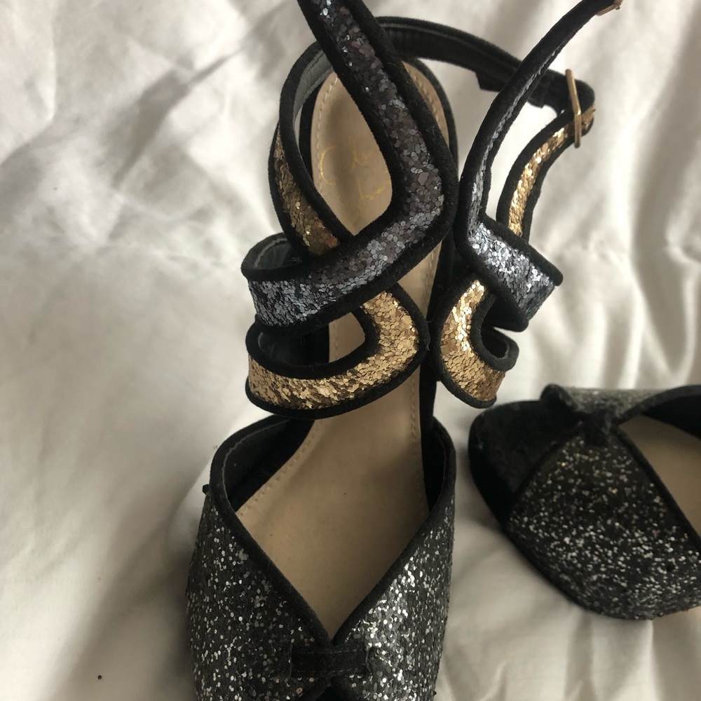 Platform Shoes - Picture 5 of 6